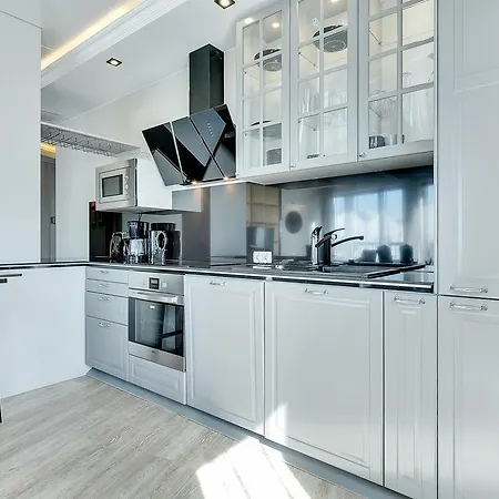 Apartament Flatinfo Szafarnia *