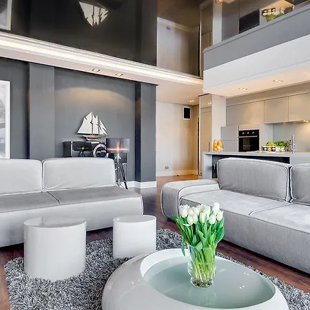 Flatinfo Szafarnia Apartment