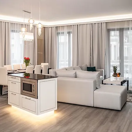 Apartment Flatinfo Szafarnia