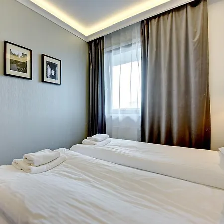 Apartment Flatinfo Szafarnia