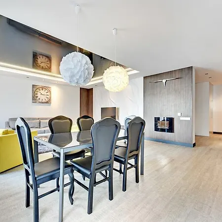 Apartment Flatinfo Szafarnia