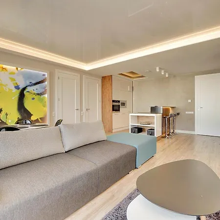 Apartment Flatinfo Szafarnia