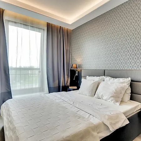 Apartment Flatinfo Szafarnia